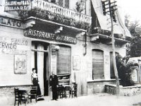 1910 ristorante DellAngelo  strada Lanzo 249 (ora via Stradella 215)  aperto nel 1904. Chiusa nel 1929. Il pilonetto sulla destra eretto nel 1836  dopo la peste ora è incorporato nel muretto della chiesa parrocchiale.
